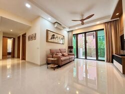 Tangerine Grove (D19), Condominium #627030231